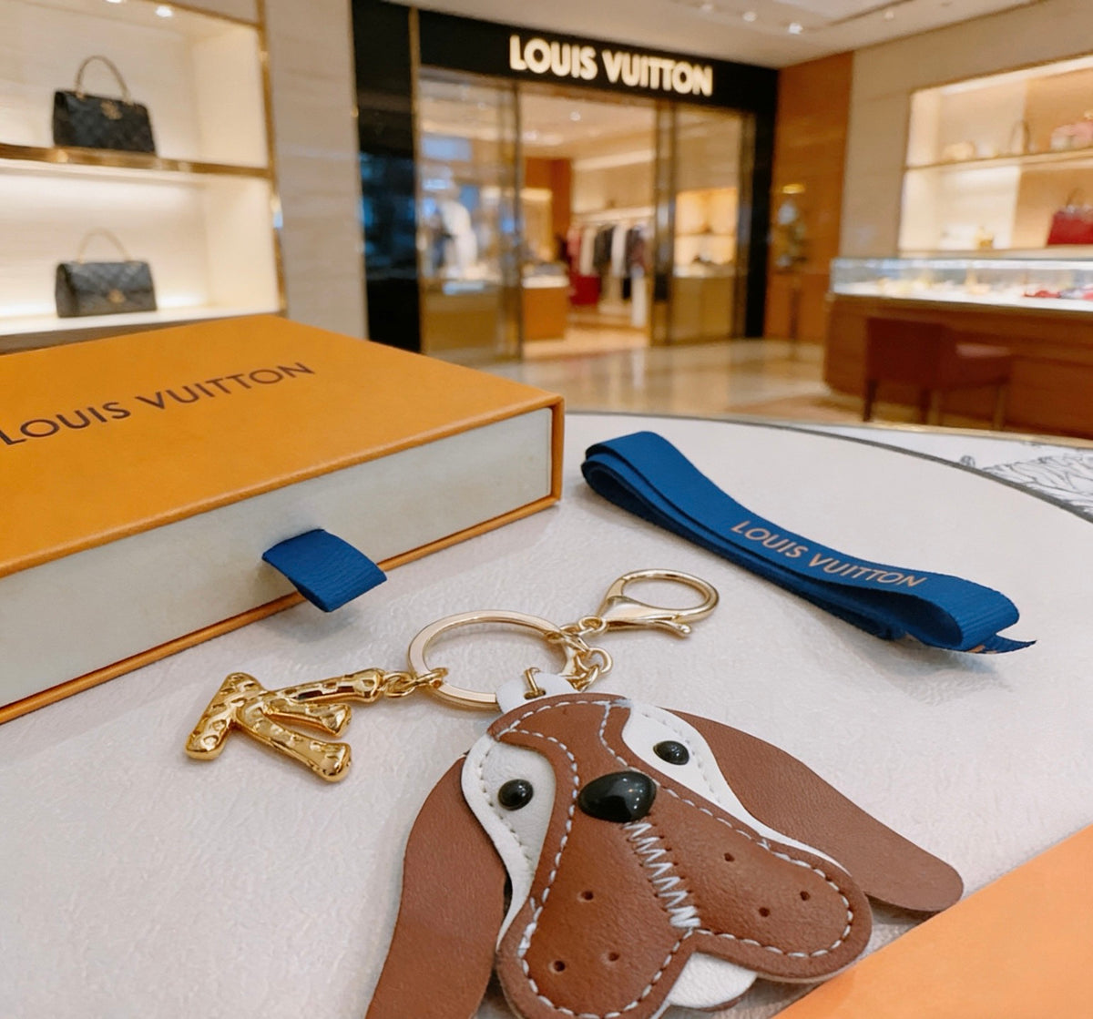Bag Motif Keychain – Bag Detail – Design 125 front product view