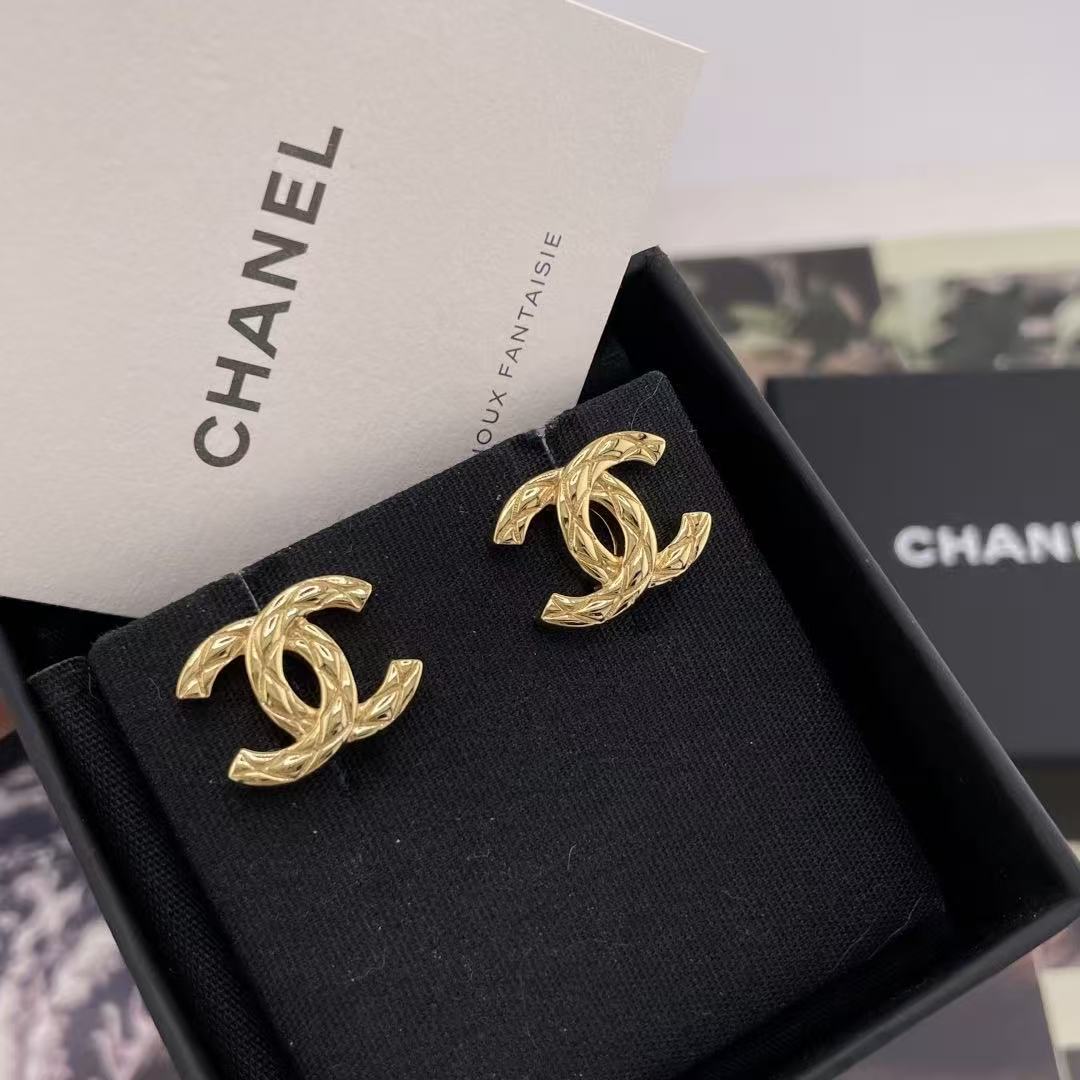 Double-C Emblem Stud Earrings in Gold-Tone – Design 042 detail view
