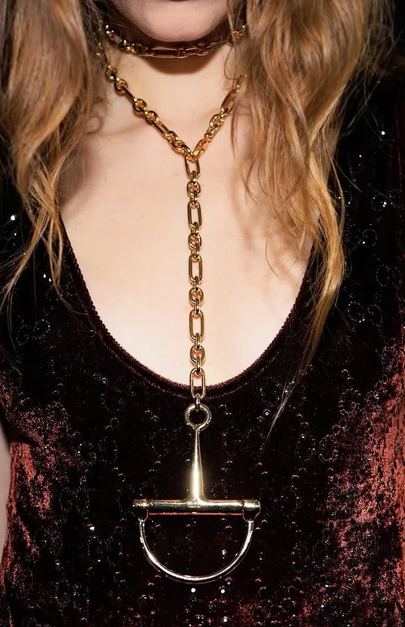 Double-G Emblem Pendant Necklace in Gold-Tone – Design 003 detail view
