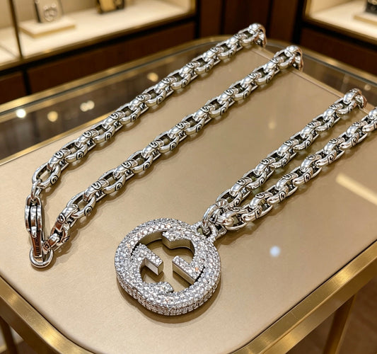 Double-G Emblem Pendant Necklace in Silver-Tone – Vintage Detail – Design 058 main product view