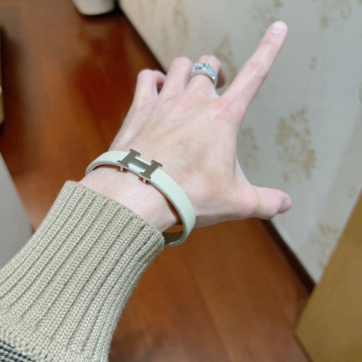 Horse Bangle in Gold-Tone – Design 050 main product view