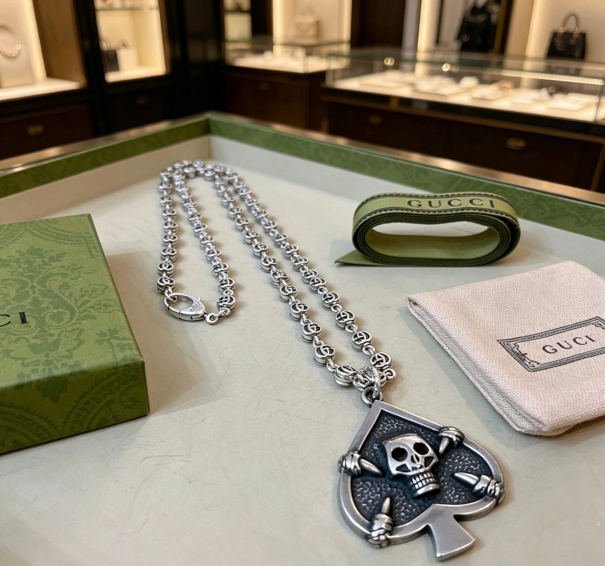 Double-G Emblem Pendant Necklace in Polished Metal-Tone – Vintage Detail – Design 069 side detail