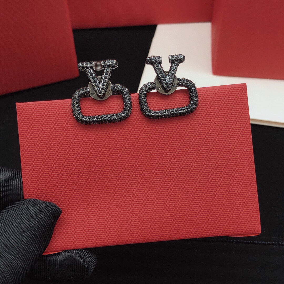 Signature Emblem Crystal-Accent Stud Earrings – Black – Design 04 main product view