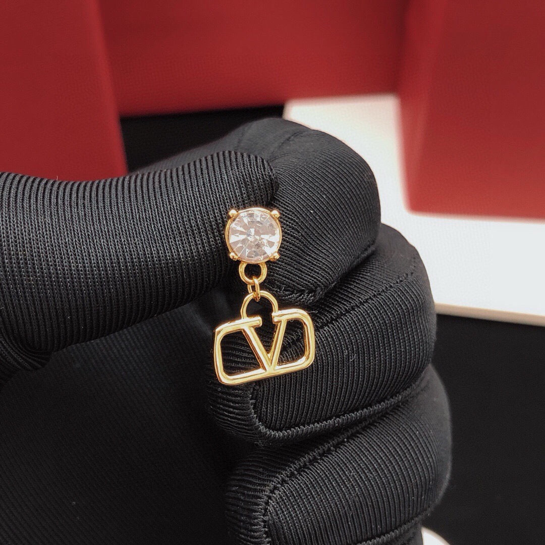 V Emblem Crystal-Accent Stud Earrings – Pink – Design 03 front view