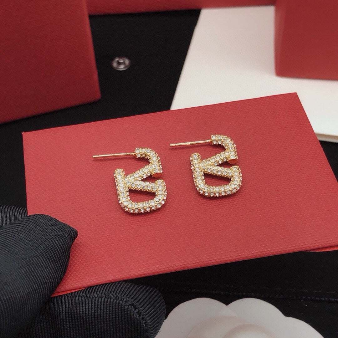 V Emblem Crystal-Accent Stud Earrings – Small side detail