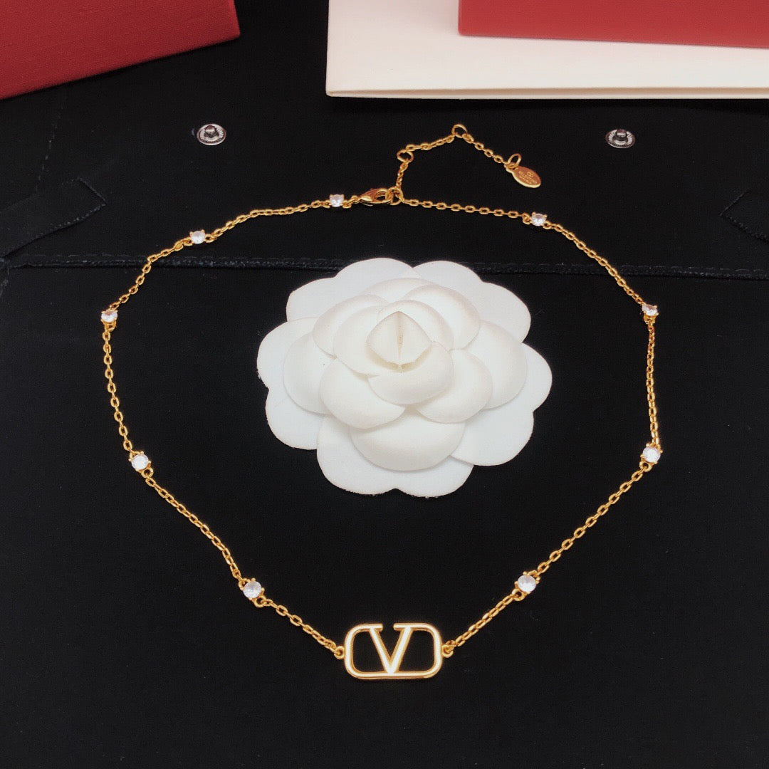 V Emblem Crystal-Accent Pendant Necklace – Design 08 side detail