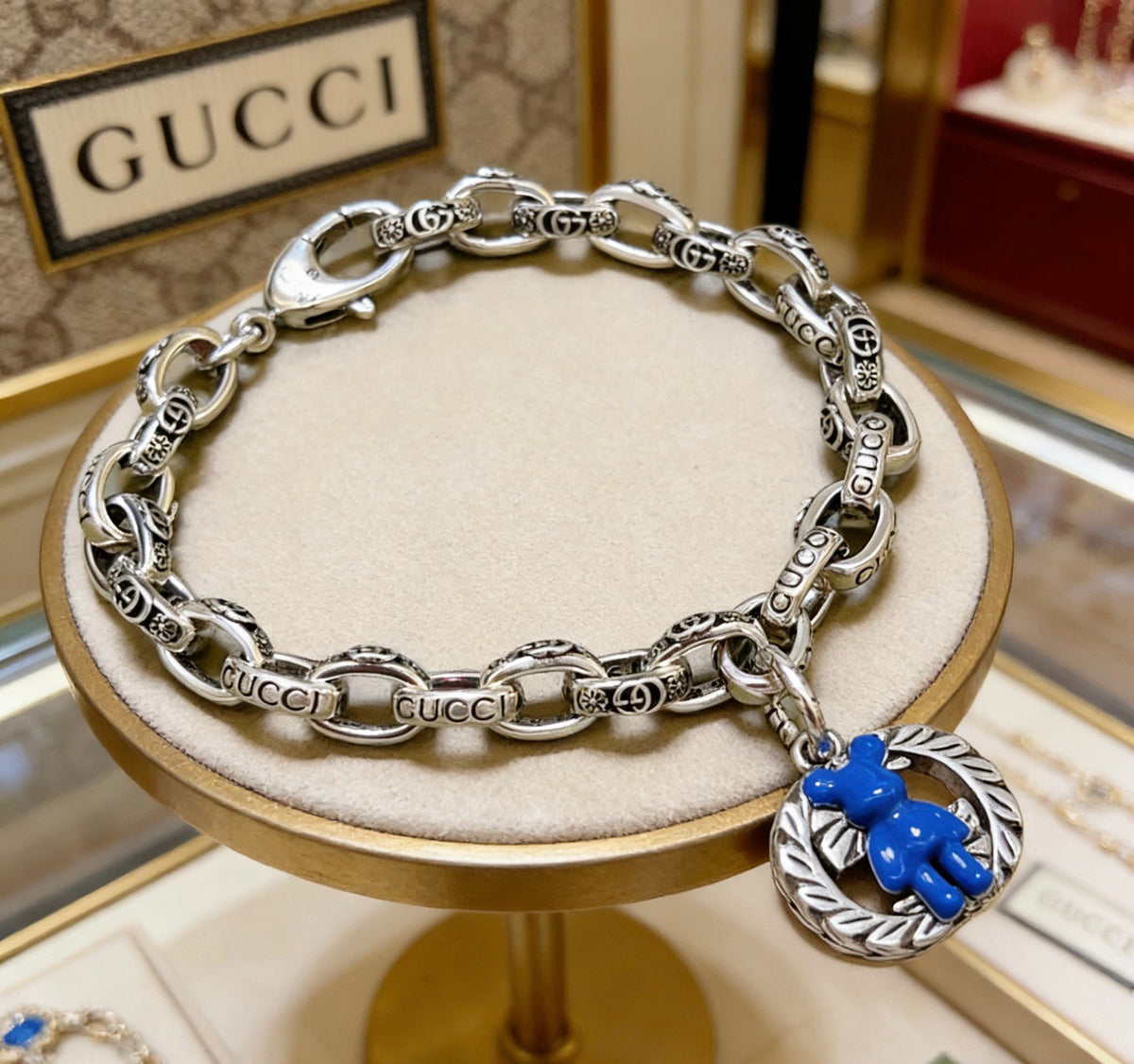 Floral Bracelet in Polished Metal-Tone – Design 019 front product view