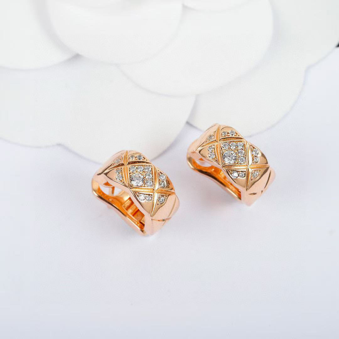 Letter Stud Earrings in Polished Metal-Tone – Design 018 close-up detail