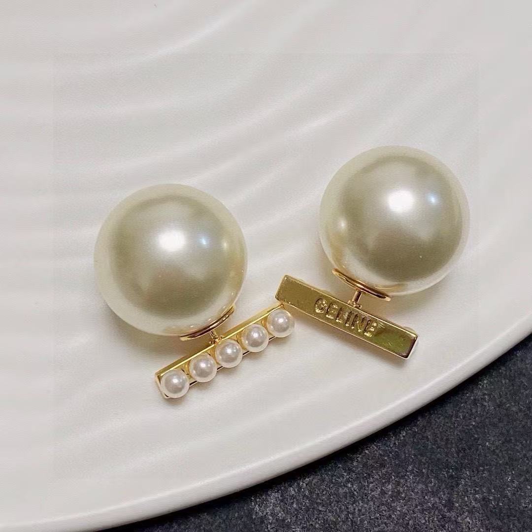 Signature Emblem Pearl-Detail Stud Earrings – Pearl Detail side detail