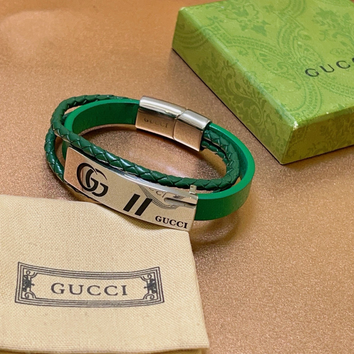 Double-G Emblem Bangle in Silver-Tone – Vintage Detail – Design 028 close-up detail