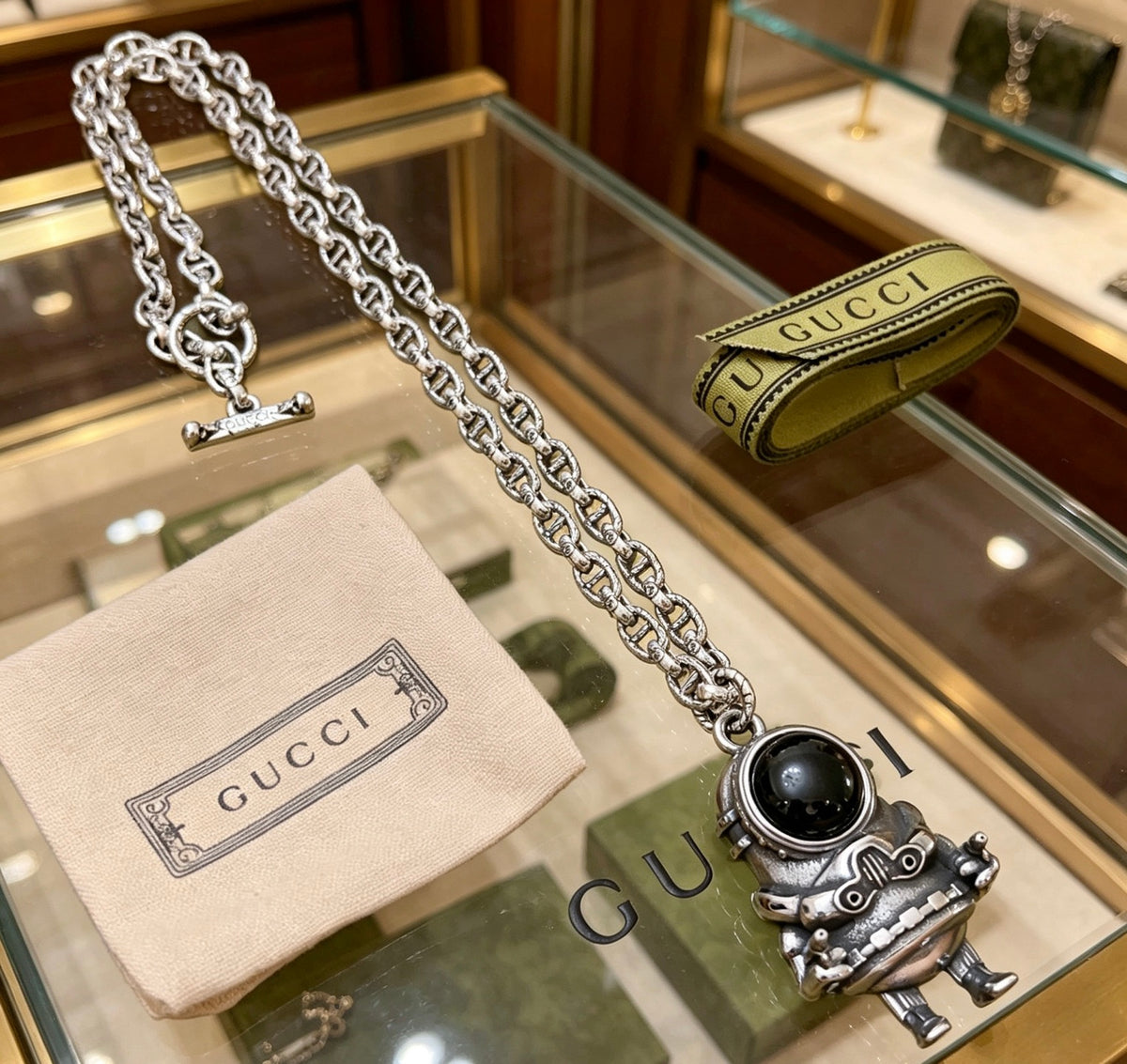 Double-G Emblem Pendant Necklace in Polished Metal-Tone – Design 257 detail view
