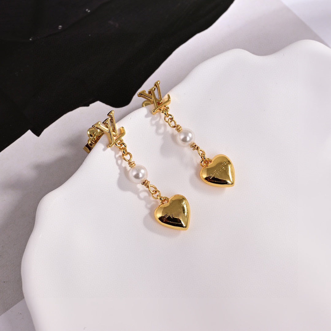 Geometric Emblem Stud Earrings in Polished Metal-Tone – Design 049 side detail