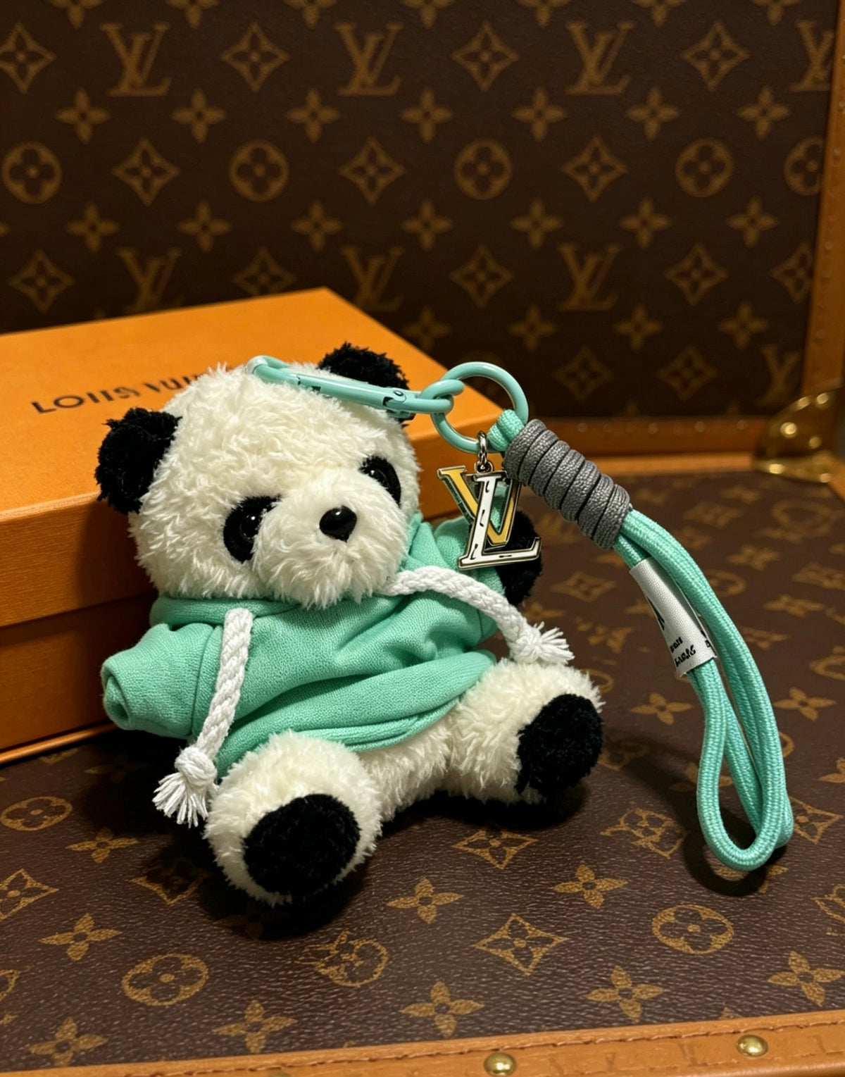 Bag Motif Keychain – Bag Detail – Design 132 styled product view