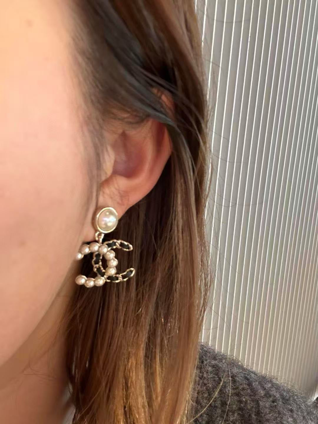 Signature Emblem Crystal-Accent Stud Earrings – Red Detail – Design 008 main product view