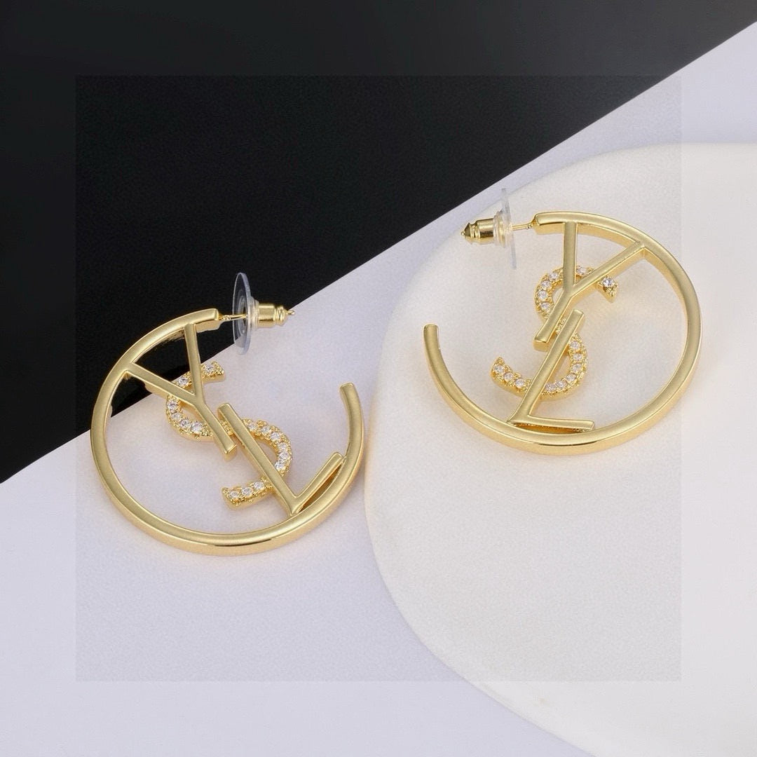 Hoop Stud Earrings in Polished Metal-Tone – Design 003 close-up detail