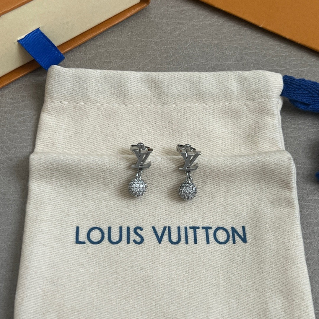 Letter Emblem Stud Earrings in Polished Metal-Tone – Design 009 detail view