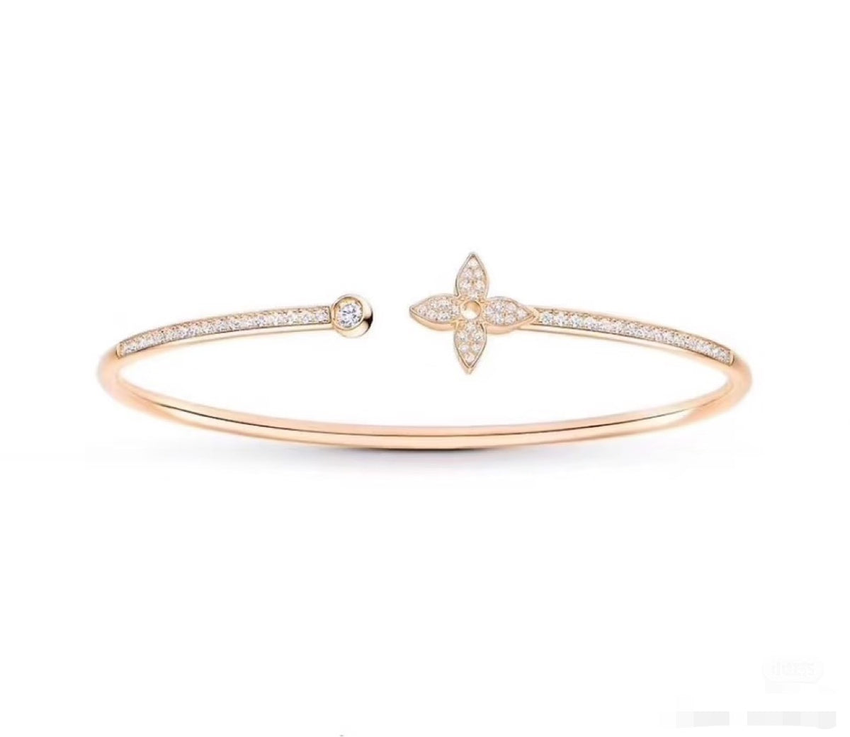 Clover Bangle in Polished Metal-Tone – Clover Detail – Design 003 main product view