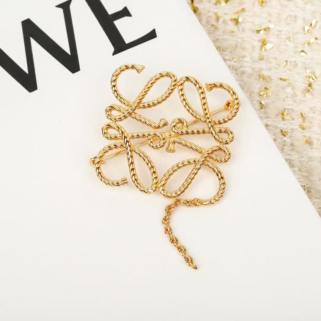 Elephant Motif Brooch Pin in Polished Metal-Tone – Design 04 styled view