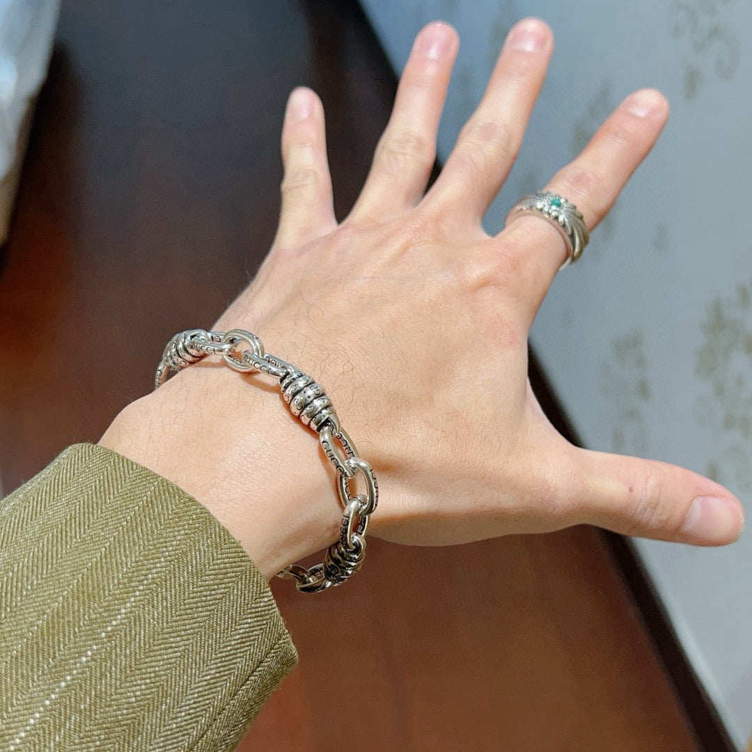 Floral Bracelet in Polished Metal-Tone – Design 016 detail view