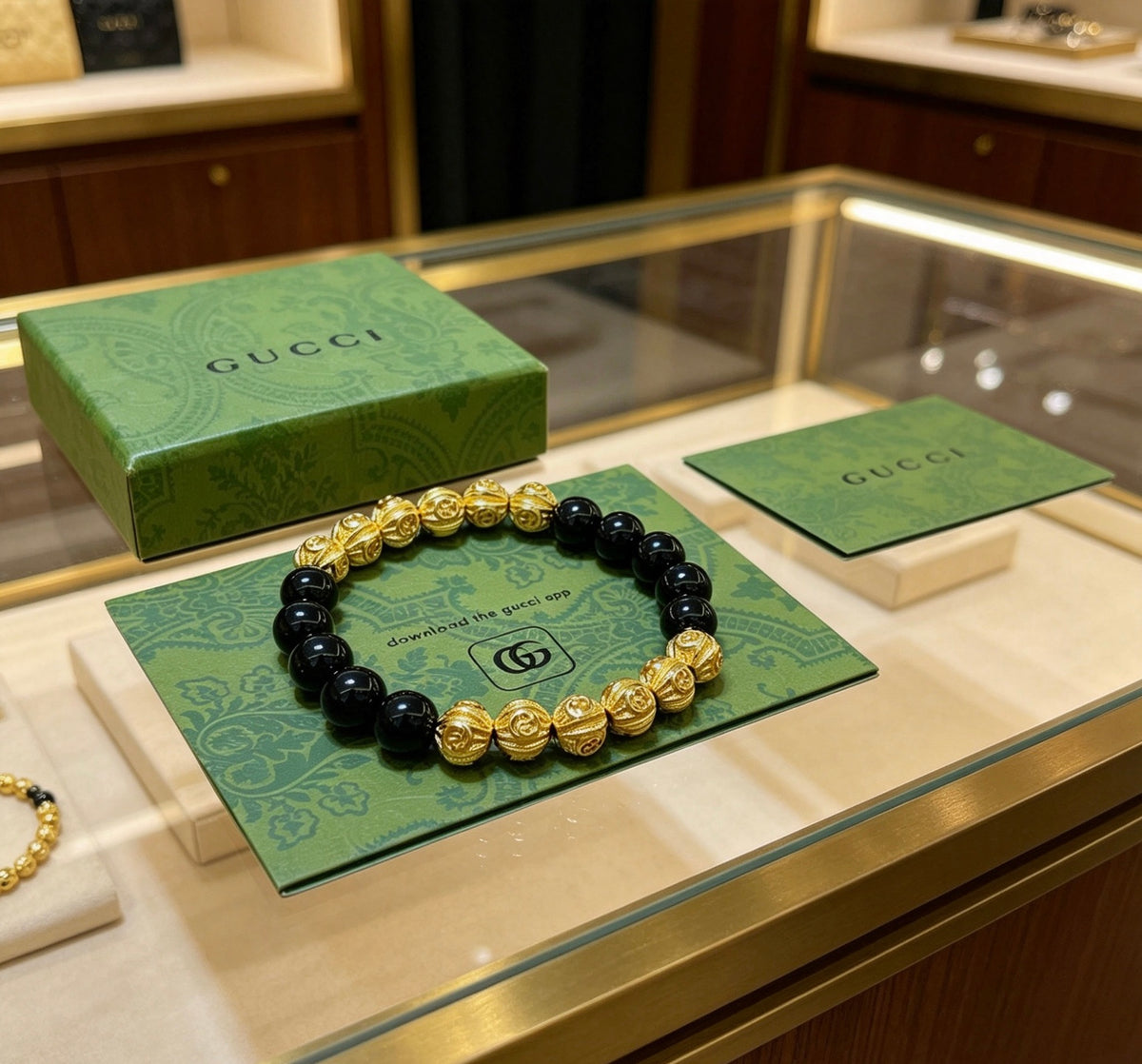 Double-G Emblem Beaded Bracelet in Polished Metal-Tone – Agate Detail – Design 016 close-up detail