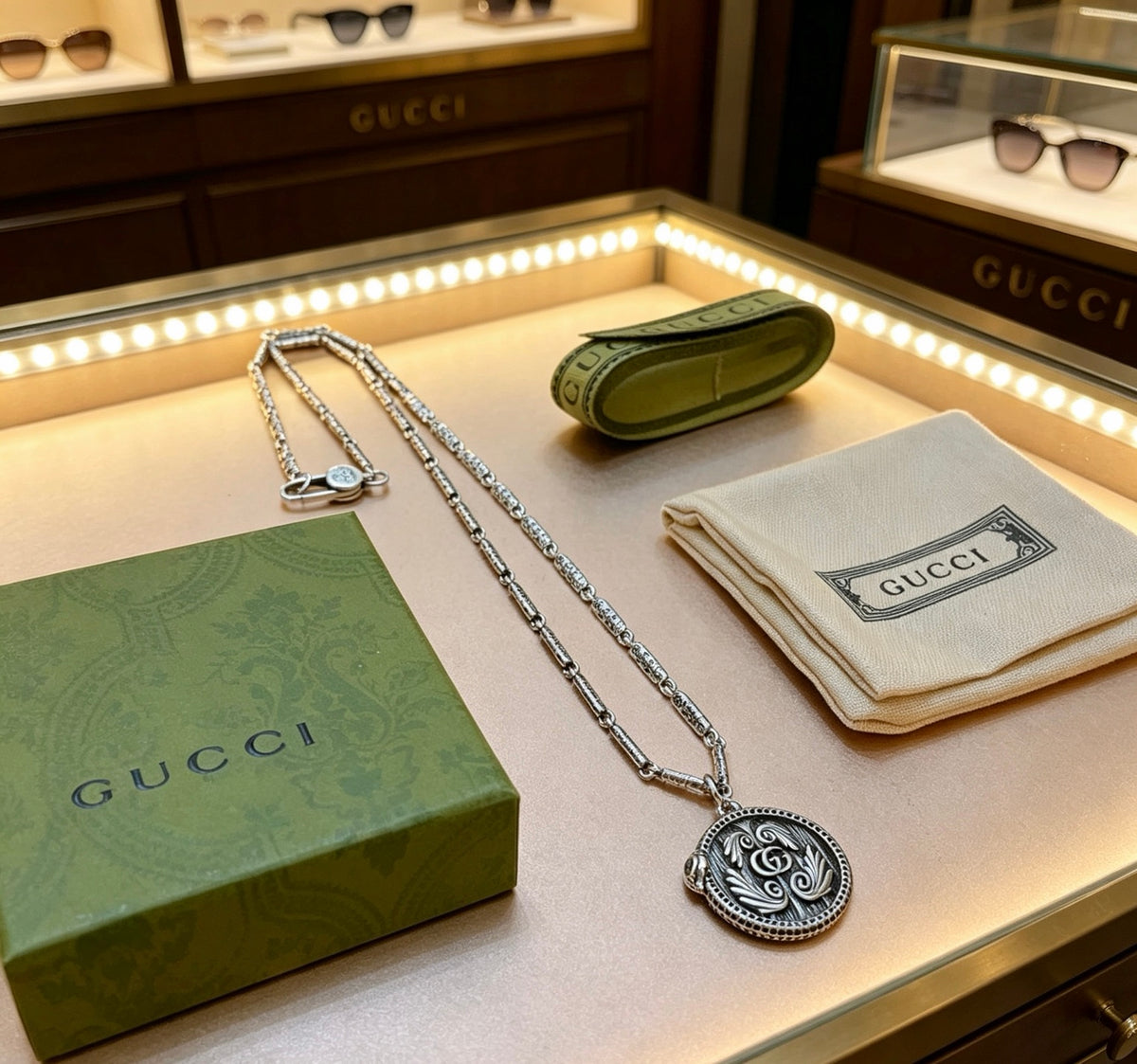 Double-G Emblem Pendant Necklace in Polished Metal-Tone – Design 153 side detail