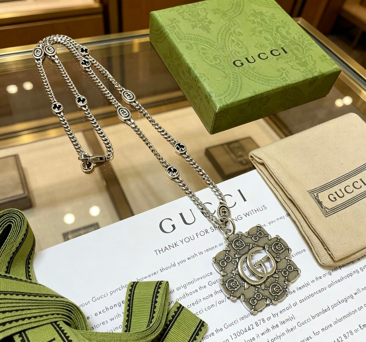 Double-G Emblem Pendant Necklace in Silver-Tone – Vintage Detail – Design 044 side detail