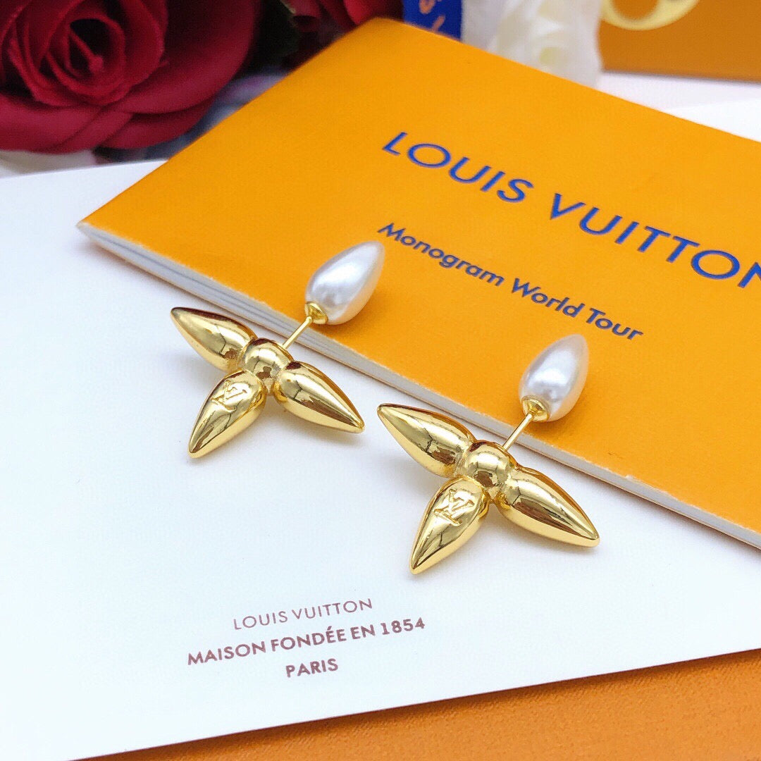 Geometric Emblem Stud Earrings in Gold-Tone – Design 022 main product view