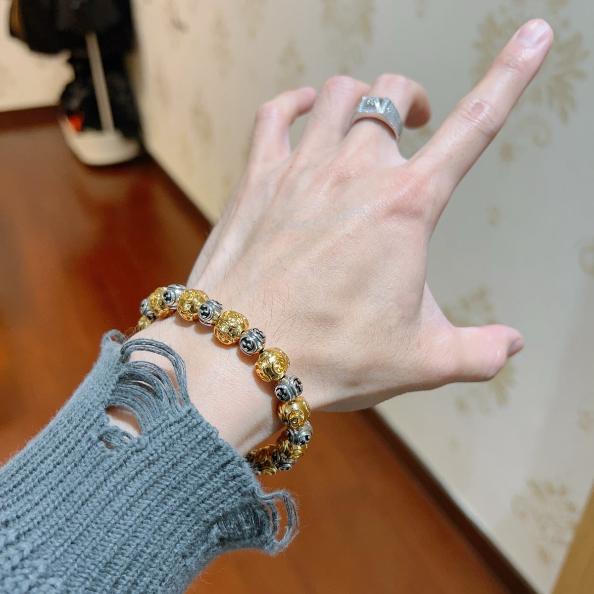 Double-G Emblem Bracelet in Polished Metal-Tone – Design 010 main product view