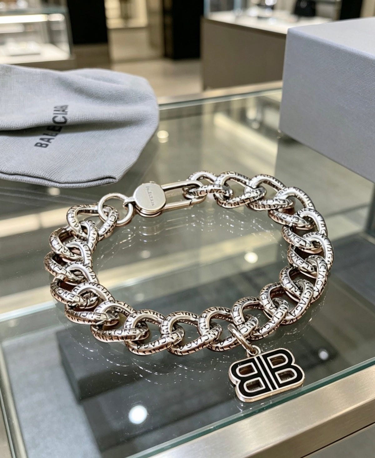 Geometric Emblem Bracelet in Polished Metal-Tone – Design 043 close-up detail