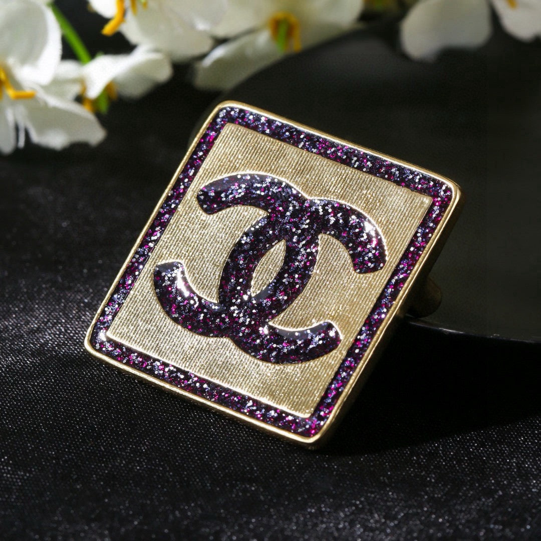 Signature Emblem Brooch in Polished Metal-Tone – Design 018 detail view