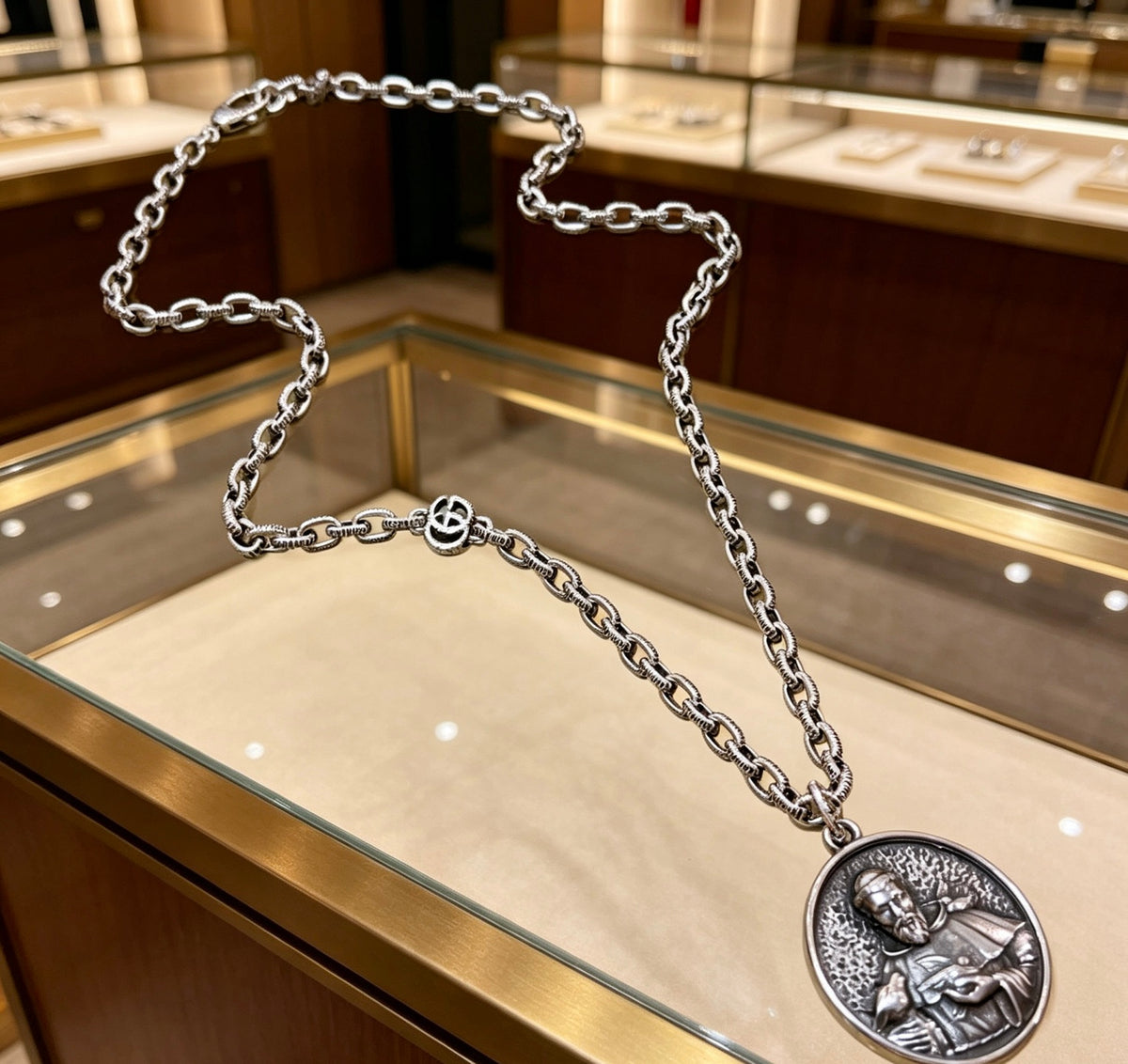 Double-G Emblem Pendant Necklace in Polished Metal-Tone – Design 099 main product view