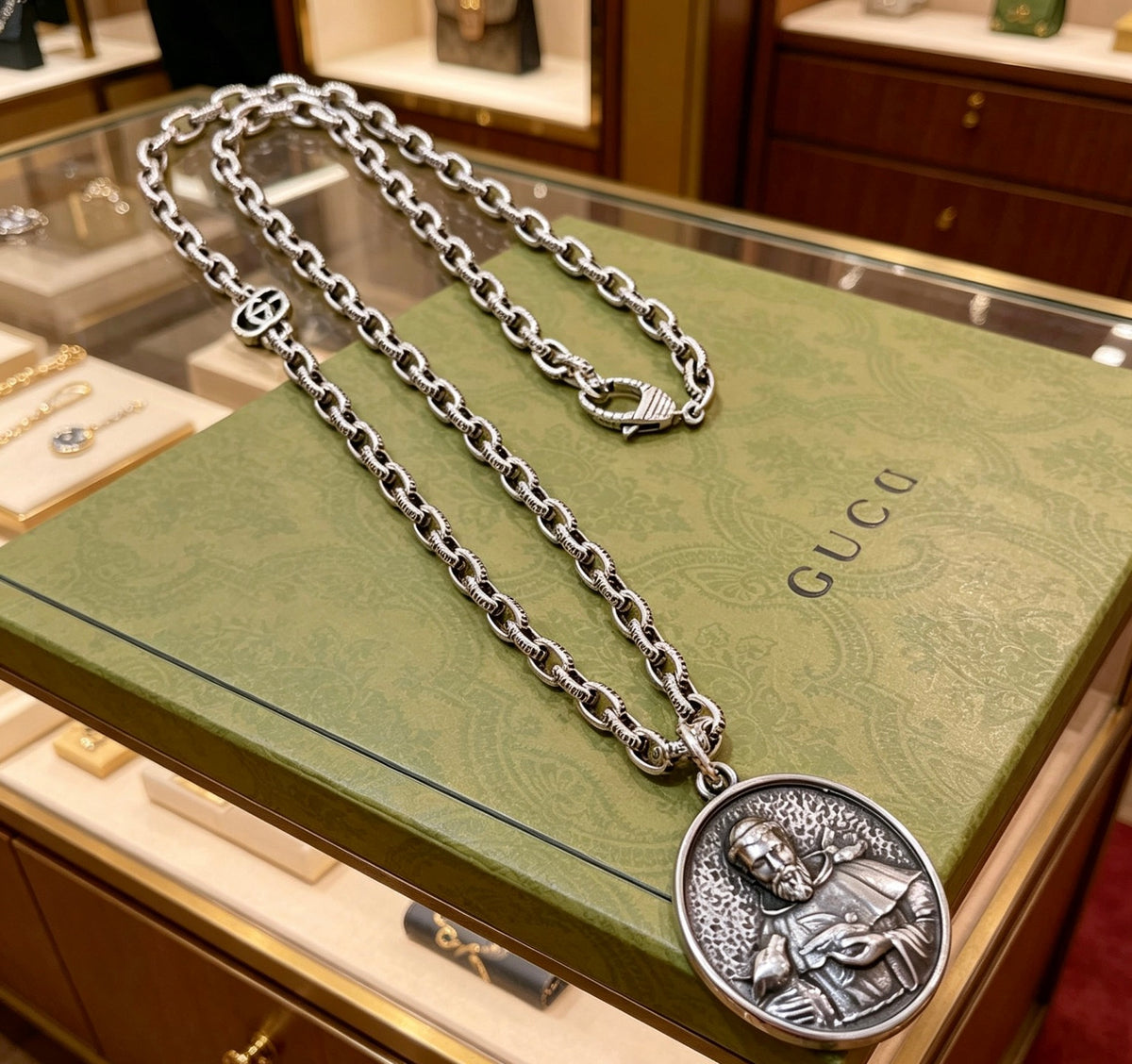 Double-G Emblem Pendant Necklace in Polished Metal-Tone – Design 099 front product view