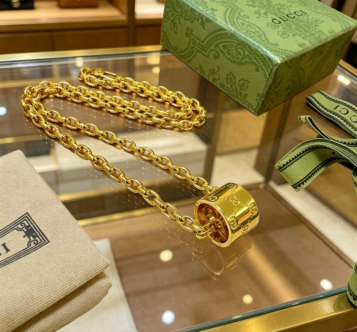 Double-G Emblem Pendant Necklace in Gold-Tone – Design 005 side detail