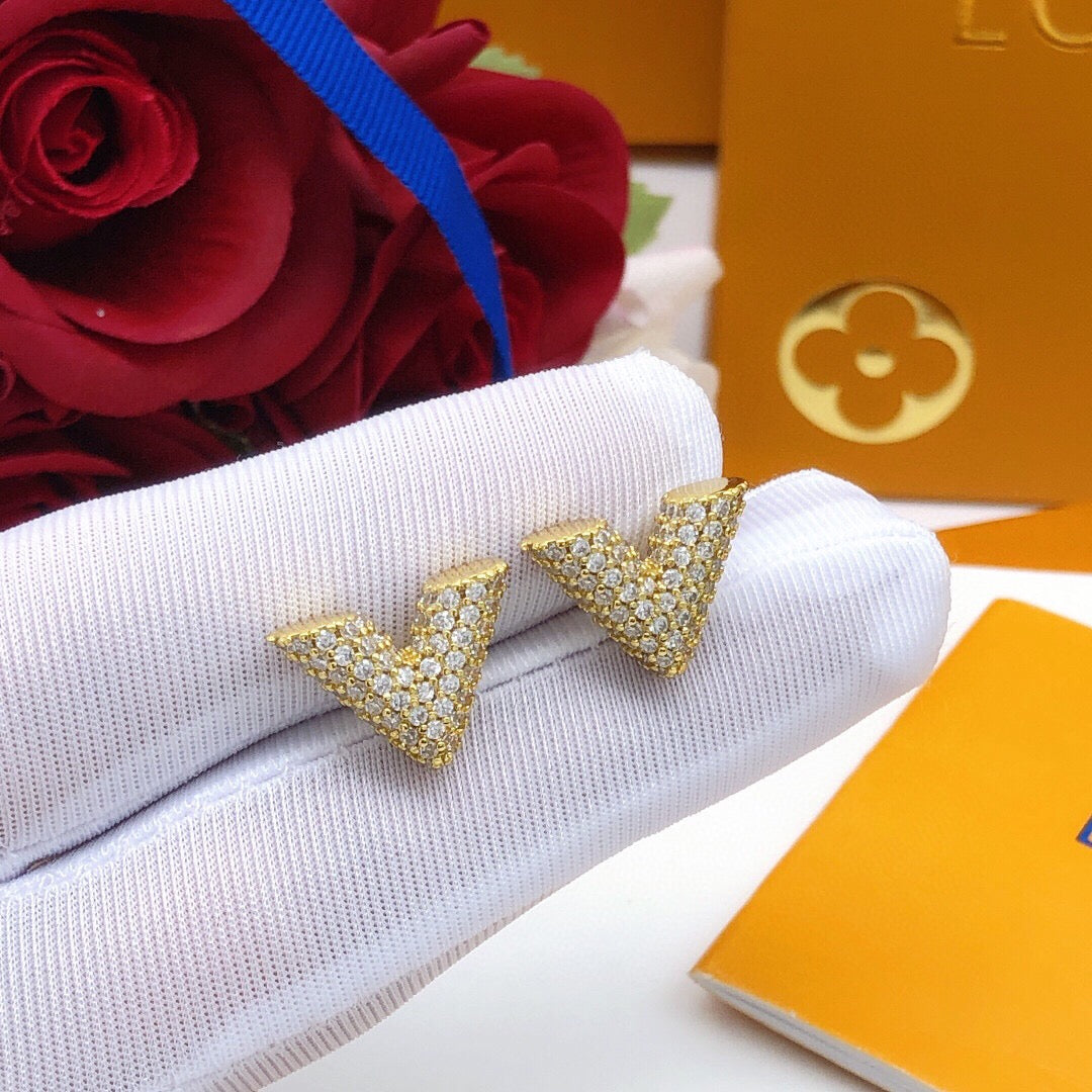 Geometric Emblem Fashion Accessory – Design 013 close-up detail