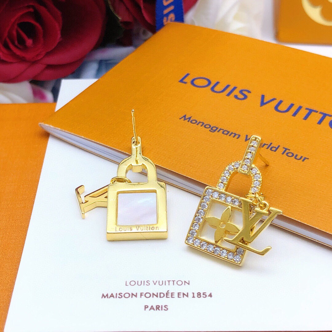 Lock Fashion Accessory front product view