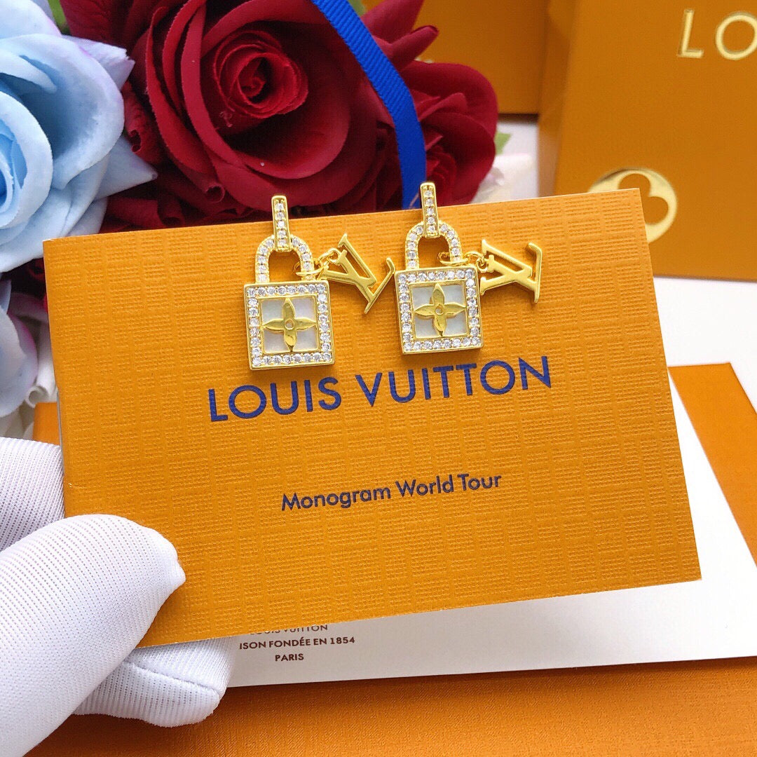 Lock Fashion Accessory main product view