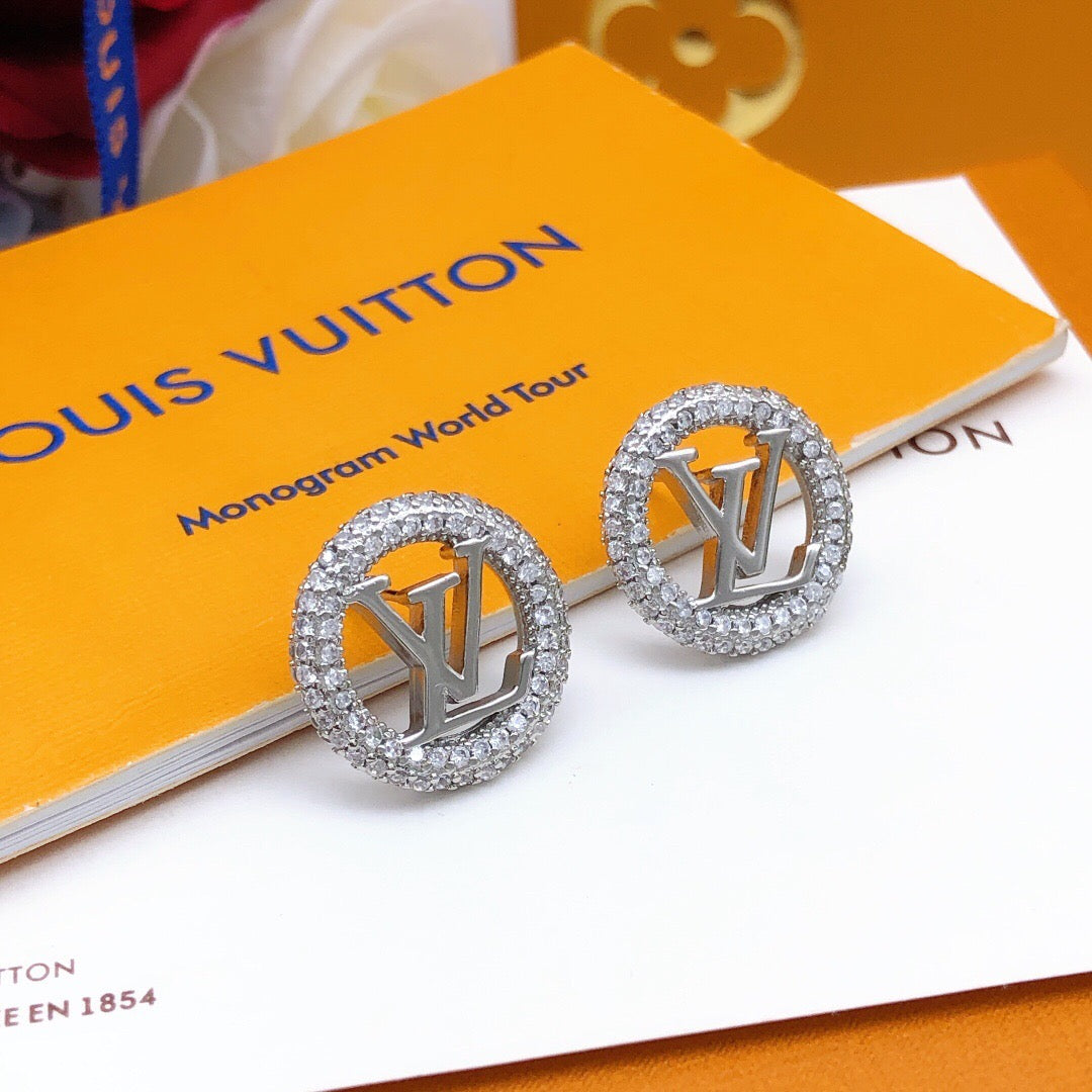 Round Stud Earrings in Silver-Tone – Silver Detail – Design 004 main product view