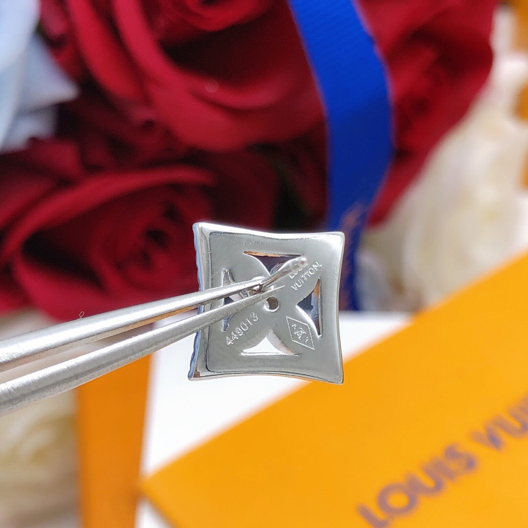 Geometric Emblem Stud Earrings in Silver-Tone – Silver Detail – Design 007 side detail