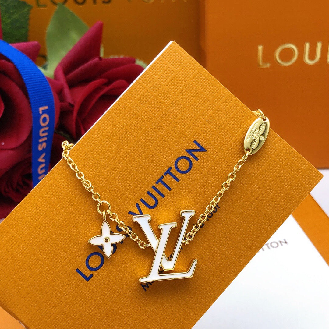 Geometric Emblem Bracelet in Gold-Tone – White Detail – Design 002 detail view
