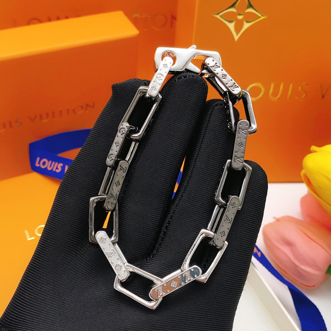 Geometric Emblem Bracelet in Polished Metal-Tone – Design 004 detail view
