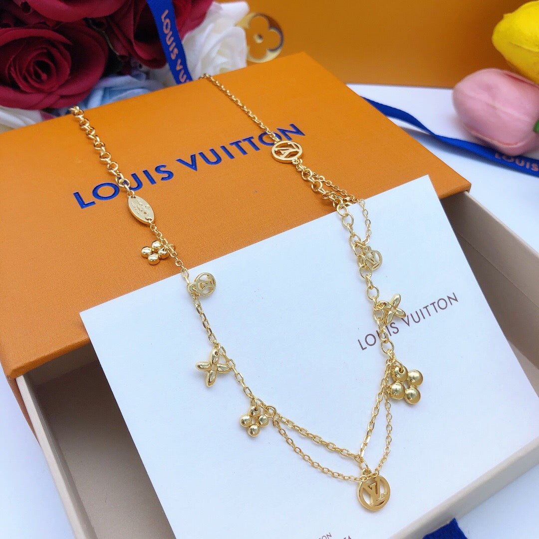 Floral Bracelet in Gold-Tone – Design 007 main product view
