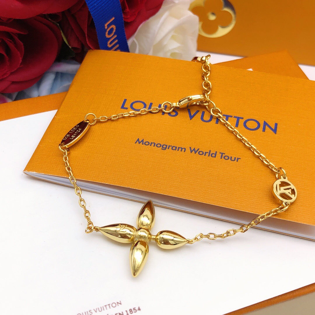 Geometric Emblem Bracelet in Gold-Tone – Design 042 front product view