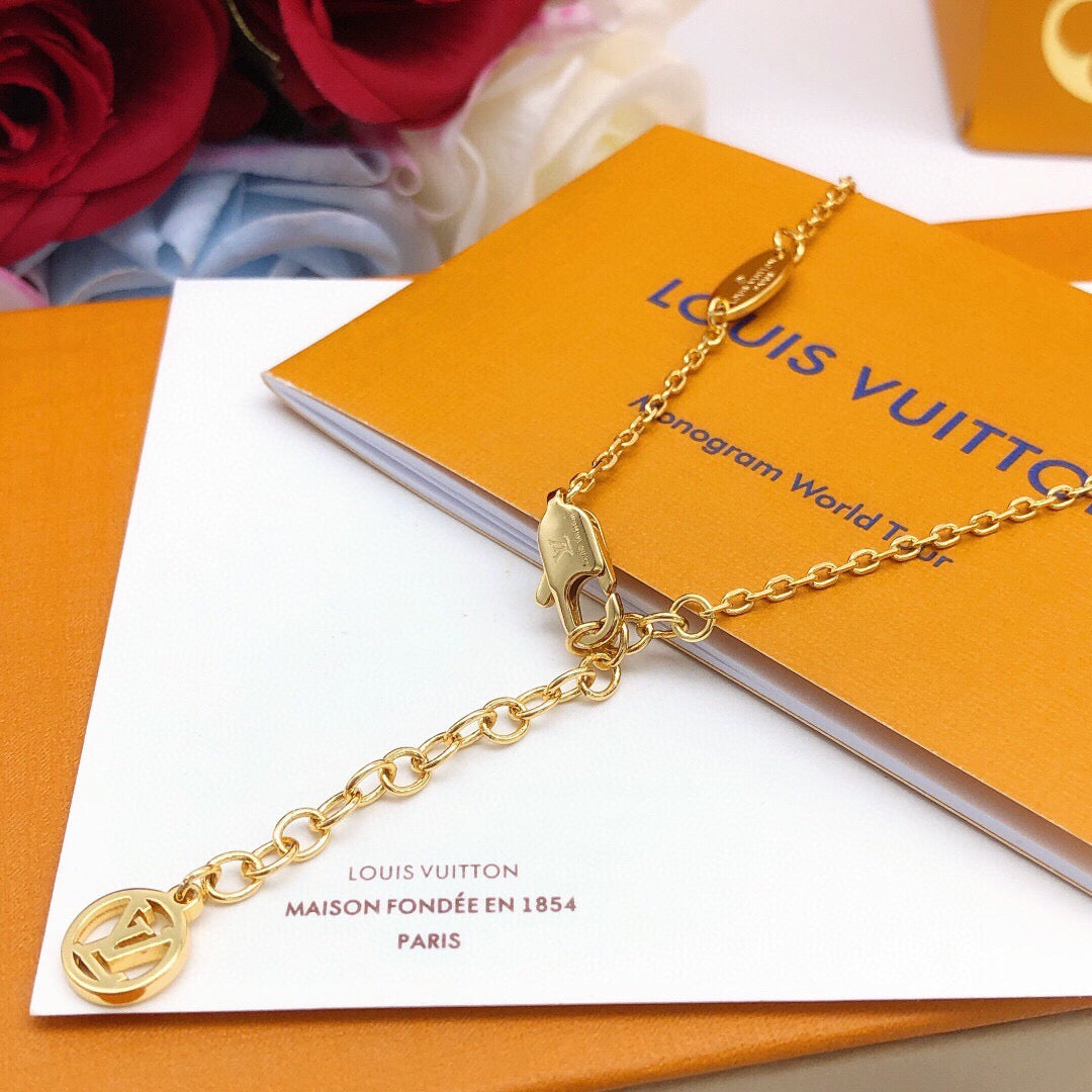 Heart Pendant Necklace in Gold-Tone – Design 004 front product view