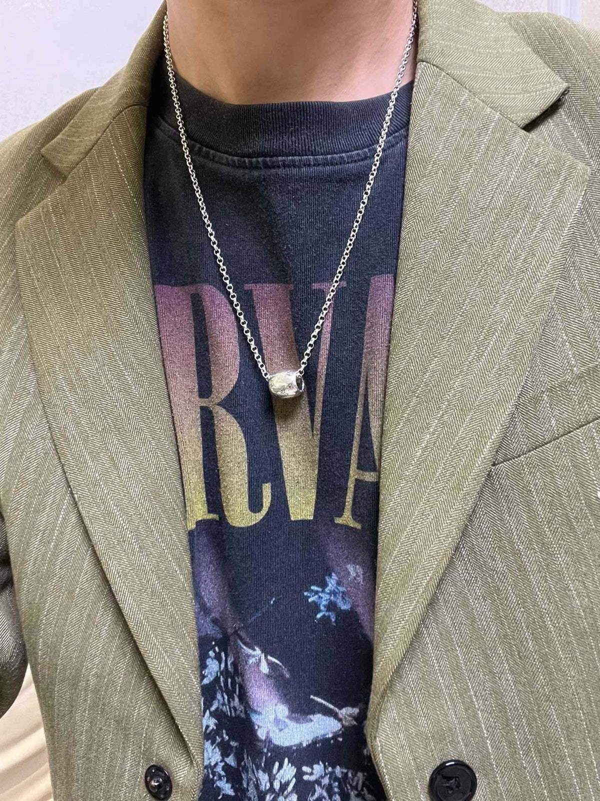 Double-G Emblem Pendant Necklace in Silver-Tone – Vintage Detail – Design 008 styled product view