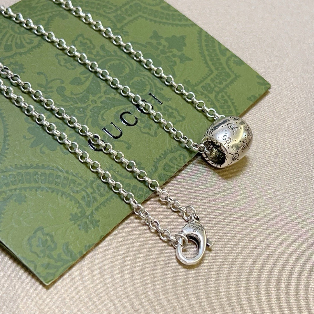 Double-G Emblem Pendant Necklace in Silver-Tone – Vintage Detail – Design 008 main product view