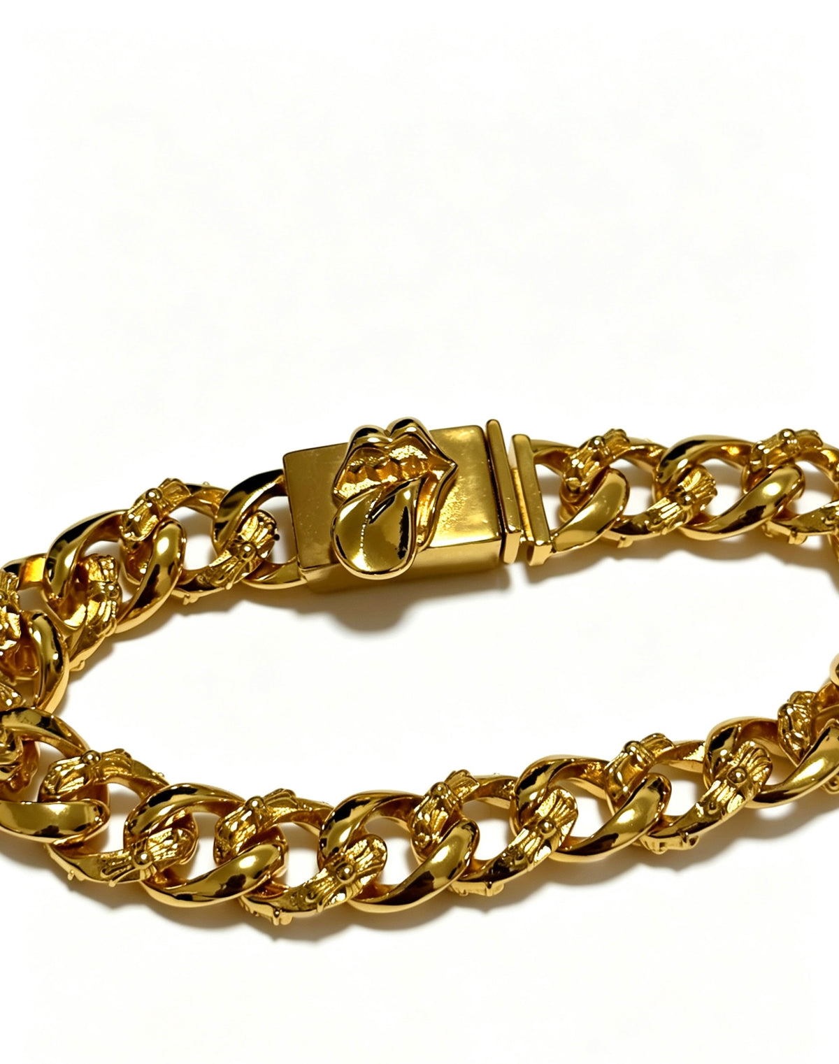 Cross Cuban-Link Bracelet in Antique Silver-Tone – Cuban Link – Design 03 detail view