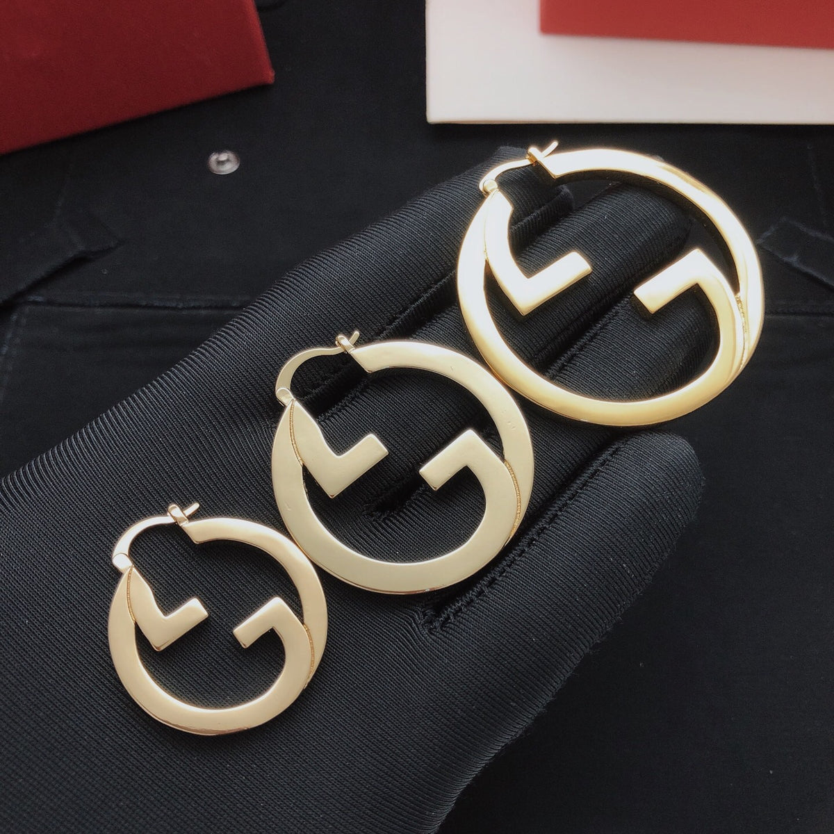Geometric Emblem Jewelry Accessory in Gold-Tone – Design 002 close-up detail