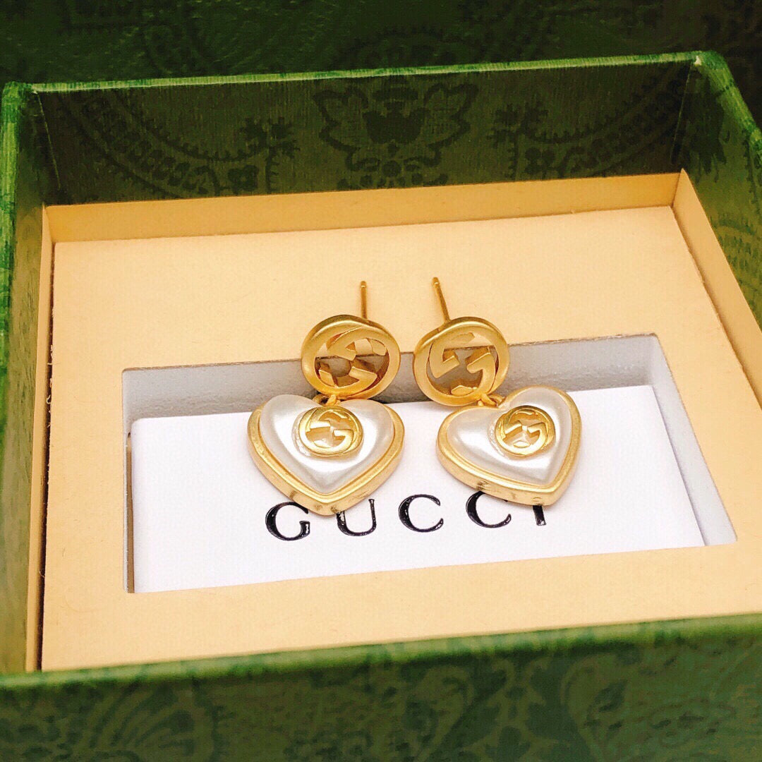 Heart Stud Earrings in Silver-Tone – Crystal Detail close-up detail