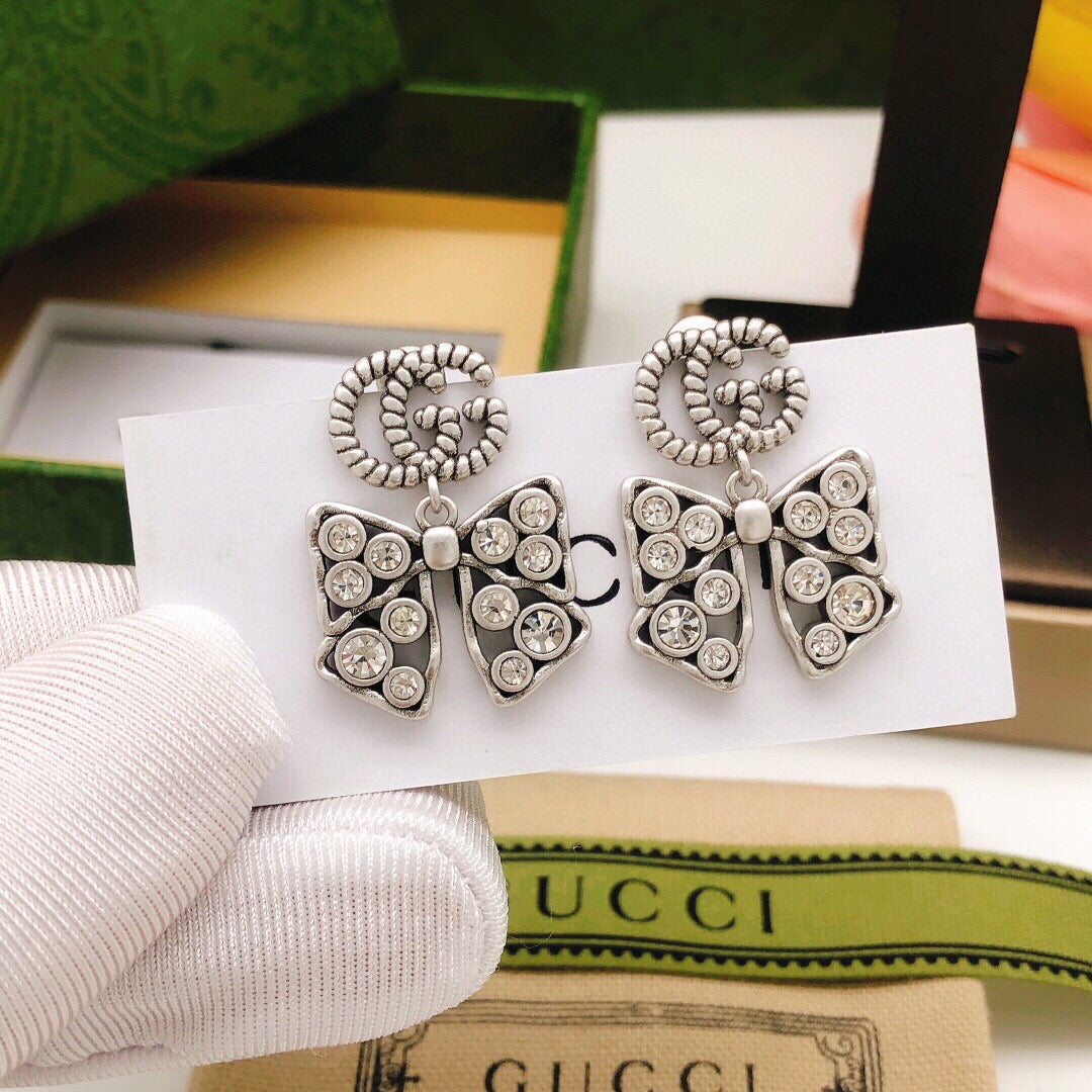 Double-G Emblem Statement Earrings in Silver-Tone – Design 001 main product view