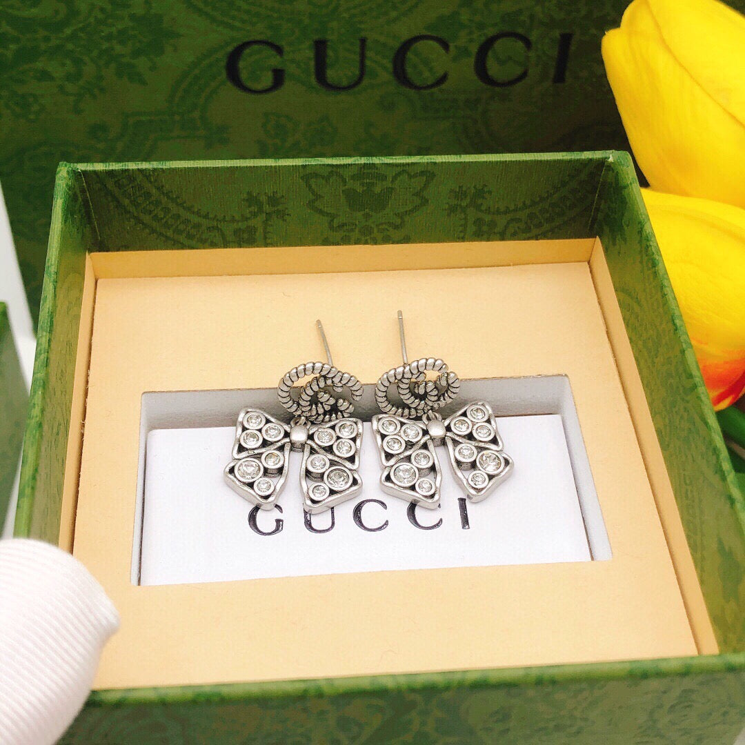 Double-G Emblem Statement Earrings in Silver-Tone – Design 001 close-up detail
